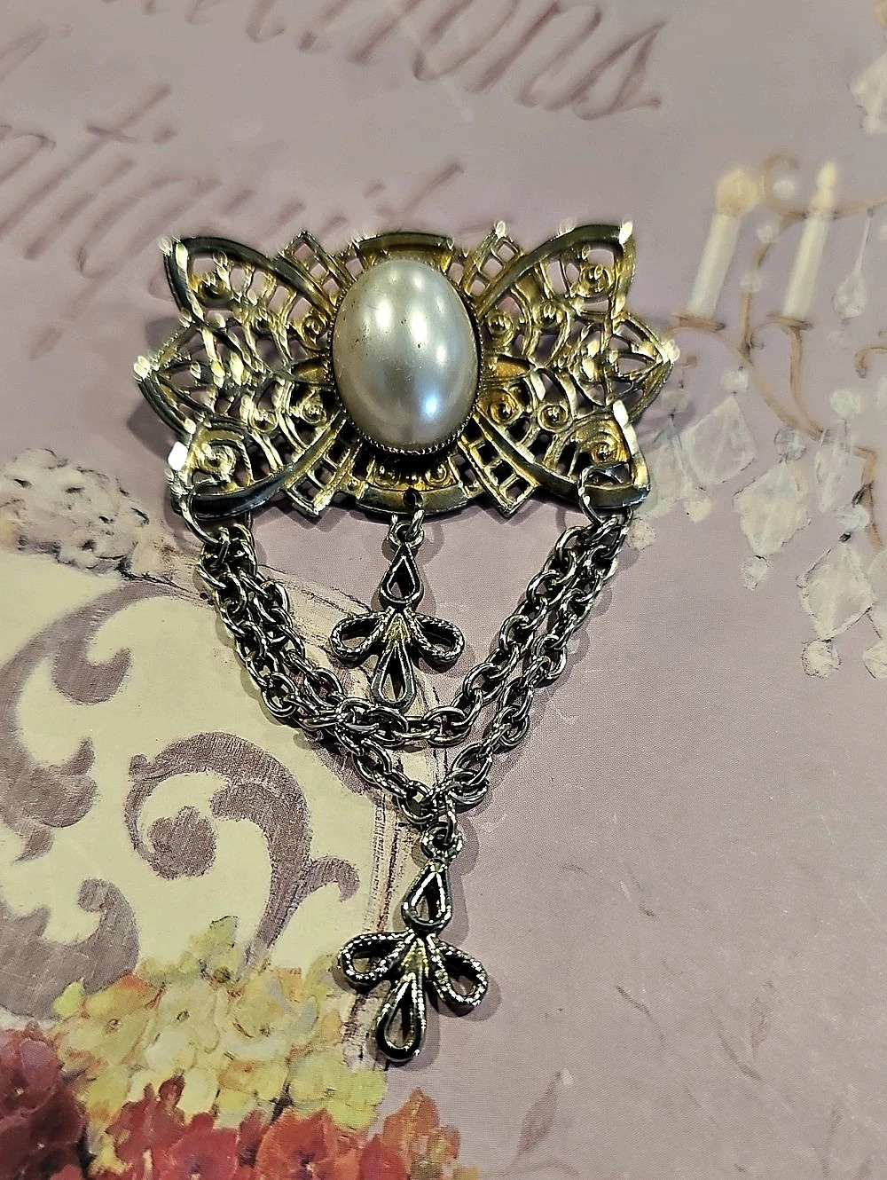 Vintage Victorian Revival Silver Tone Filigree Brooch